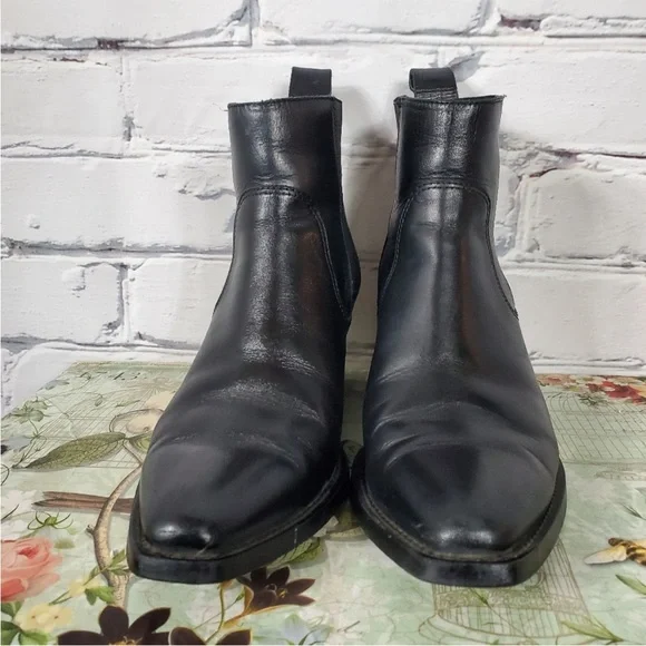 Everlane The Western Boot in Black - Picture 3 of 7